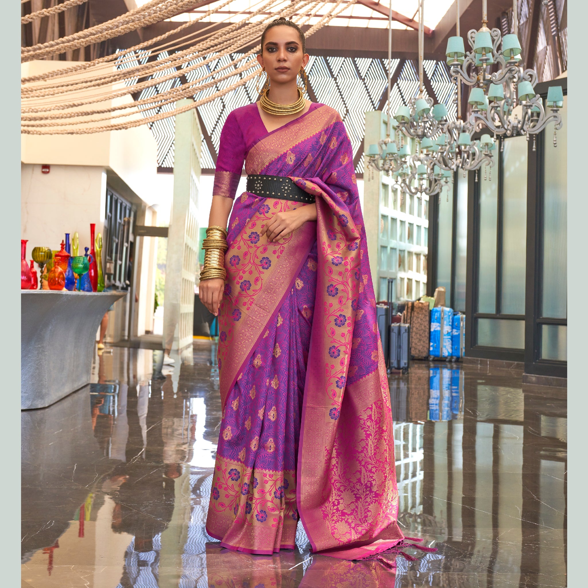 Raj Laxmi Lavender Self Contrast Handloom Weaving Saree