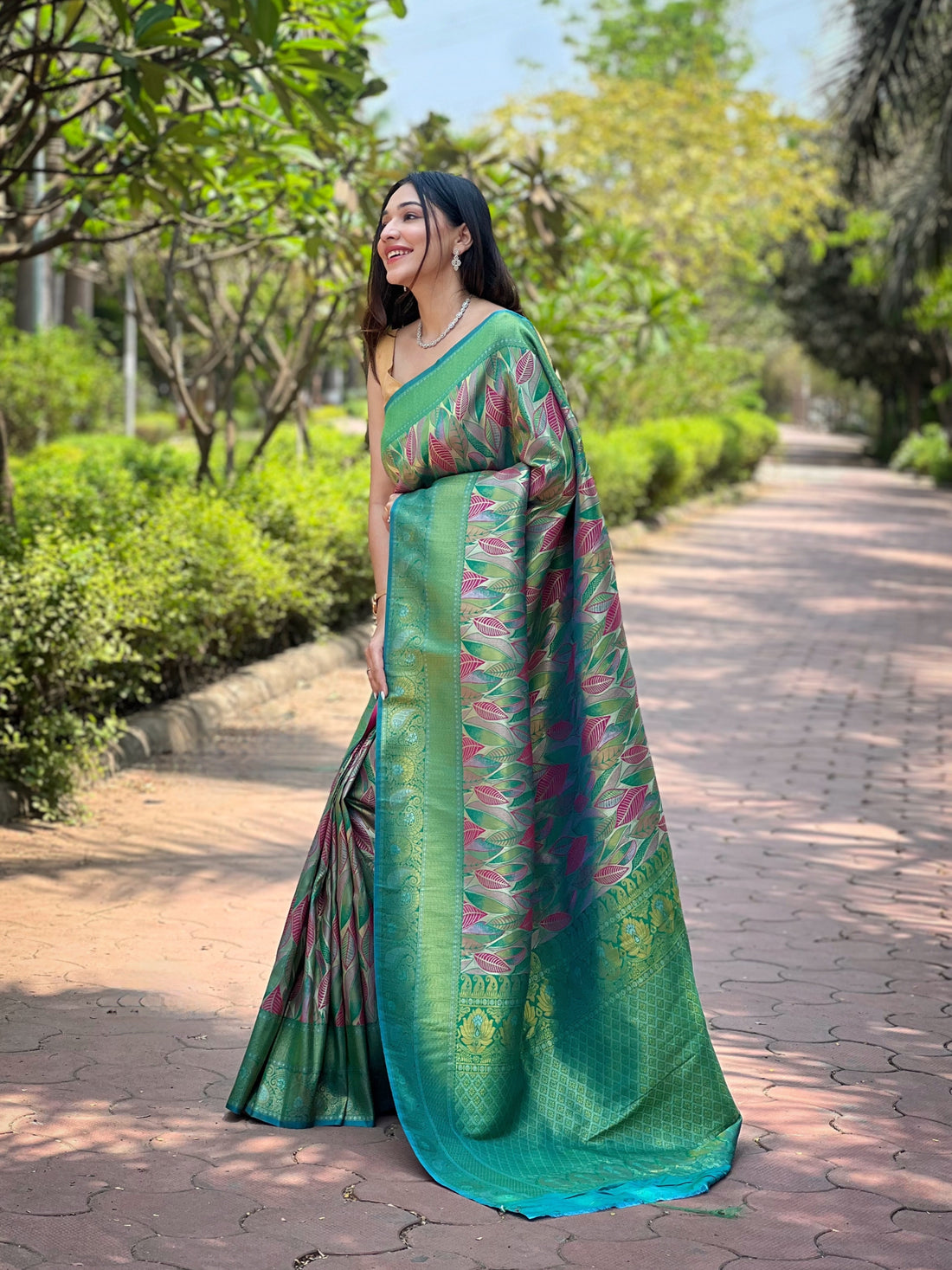 Cyan Green Kanchi Pattu Silk Saree