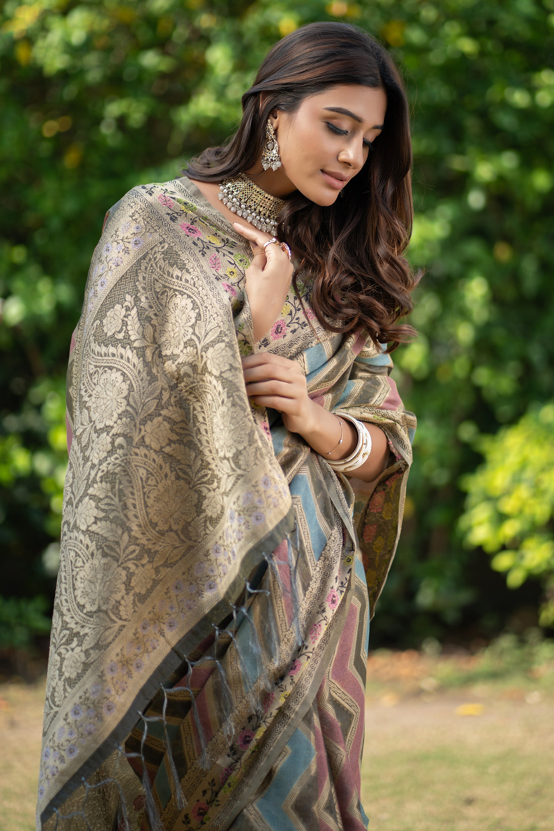 Ishika Fab Dark Gray Organza Saree