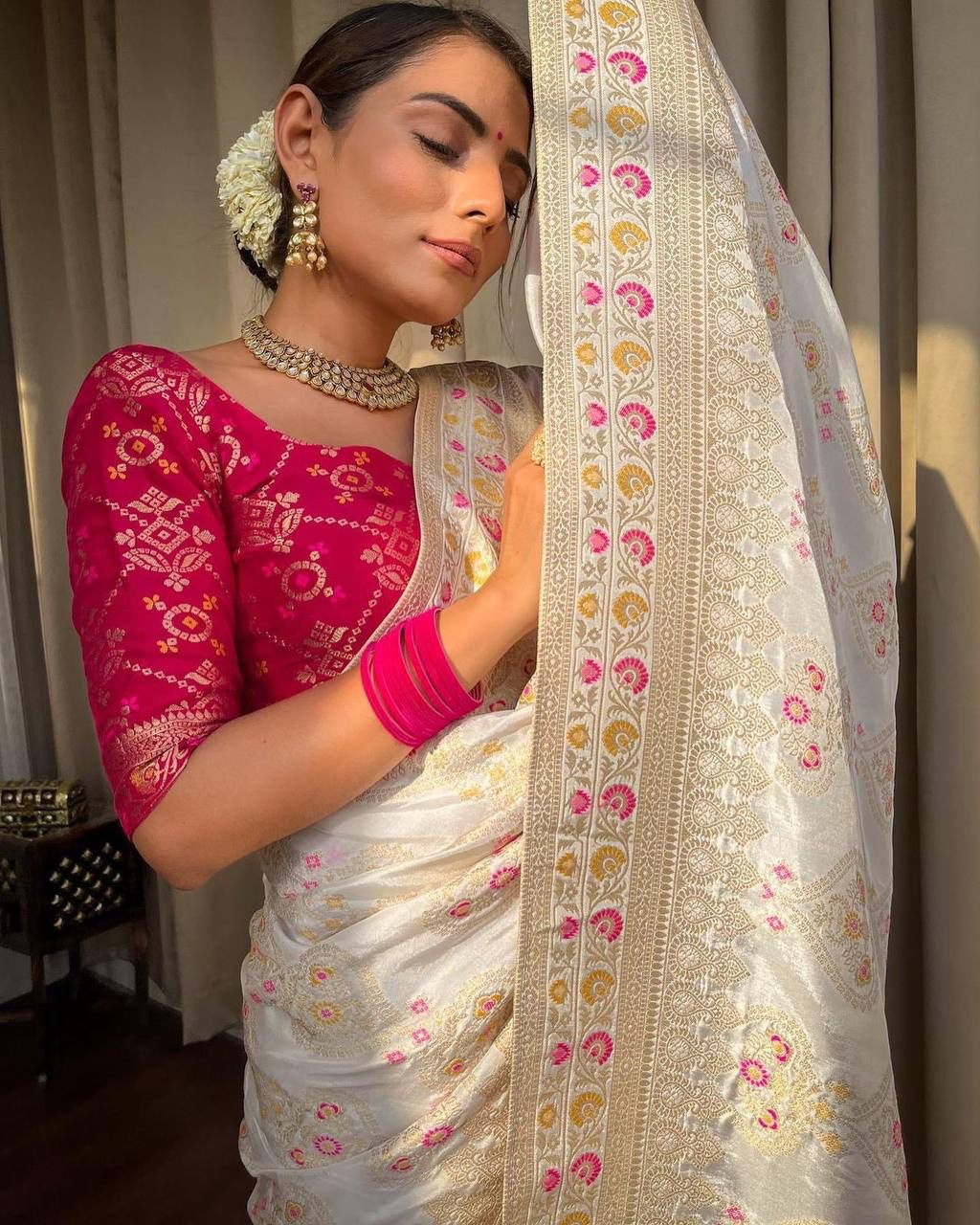 Pin by Priscilla Pandoo on Wedding Saree_Blouse_Lehenga Inspiration | Bridal  sarees south indian, South indian bride saree, Indian bridal fashion