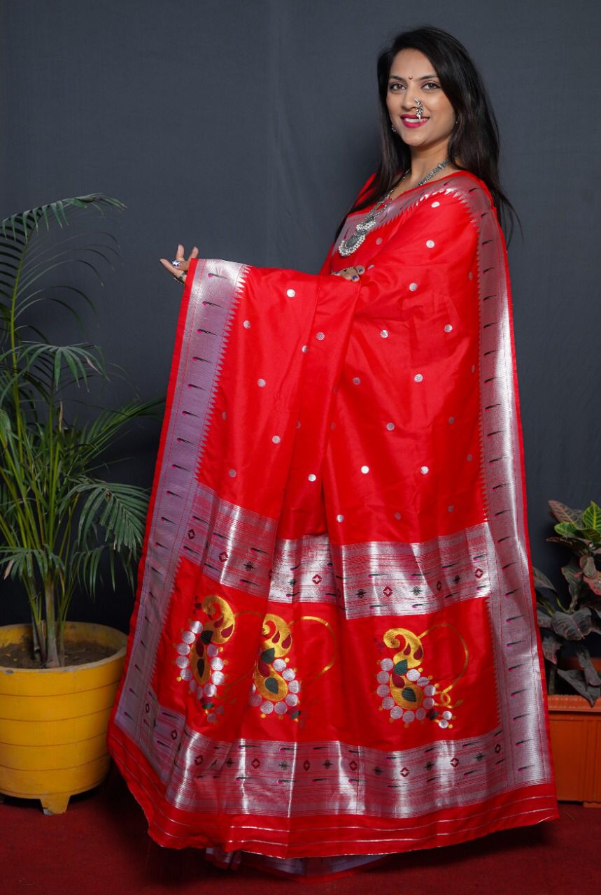 Navum Bengali Saree (Red & White) Price - Buy Online at Best Price in India