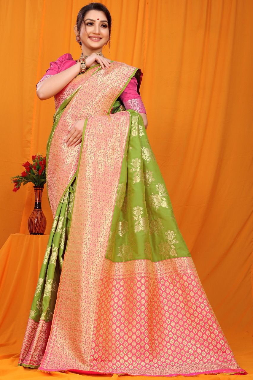 Pure Kanchipuram Silk Saree Green And Red in Kannur at best price by  Preity's Fashion - Justdial