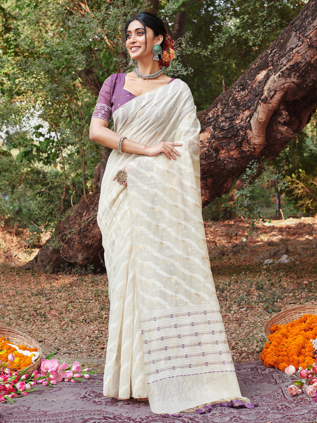 Sangam White Cotton Saree