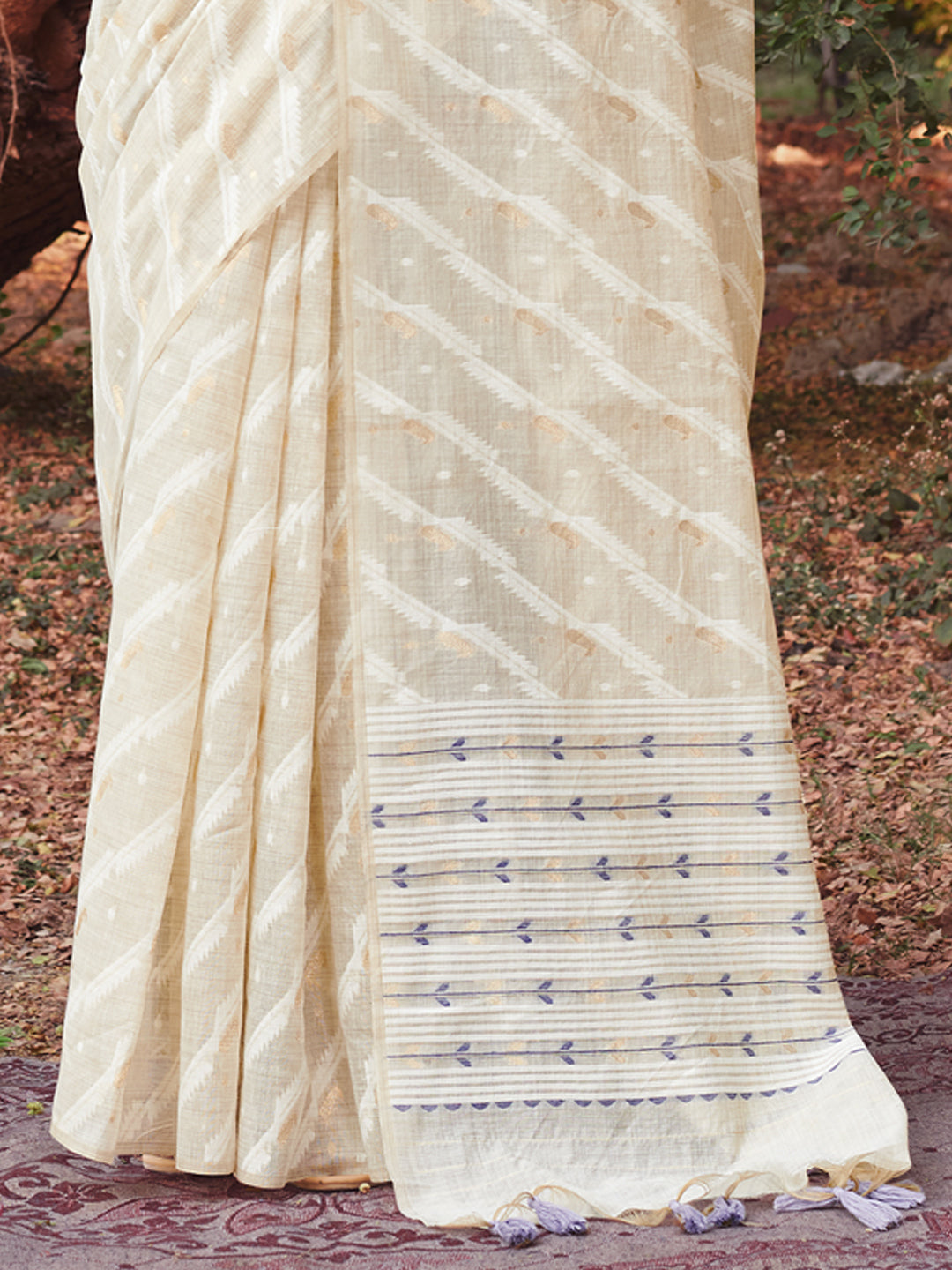 Sangam White Cotton Saree