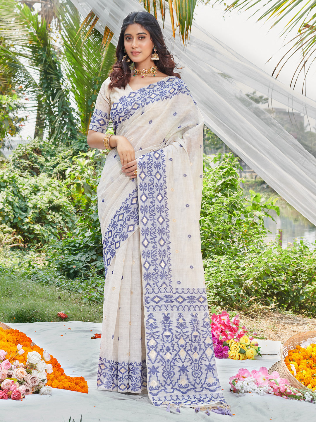 Sangam White Cotton Saree